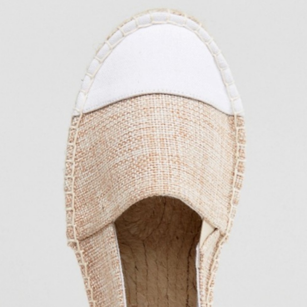 Espadrilles flats